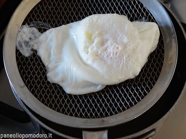 preparazione uova alla turca